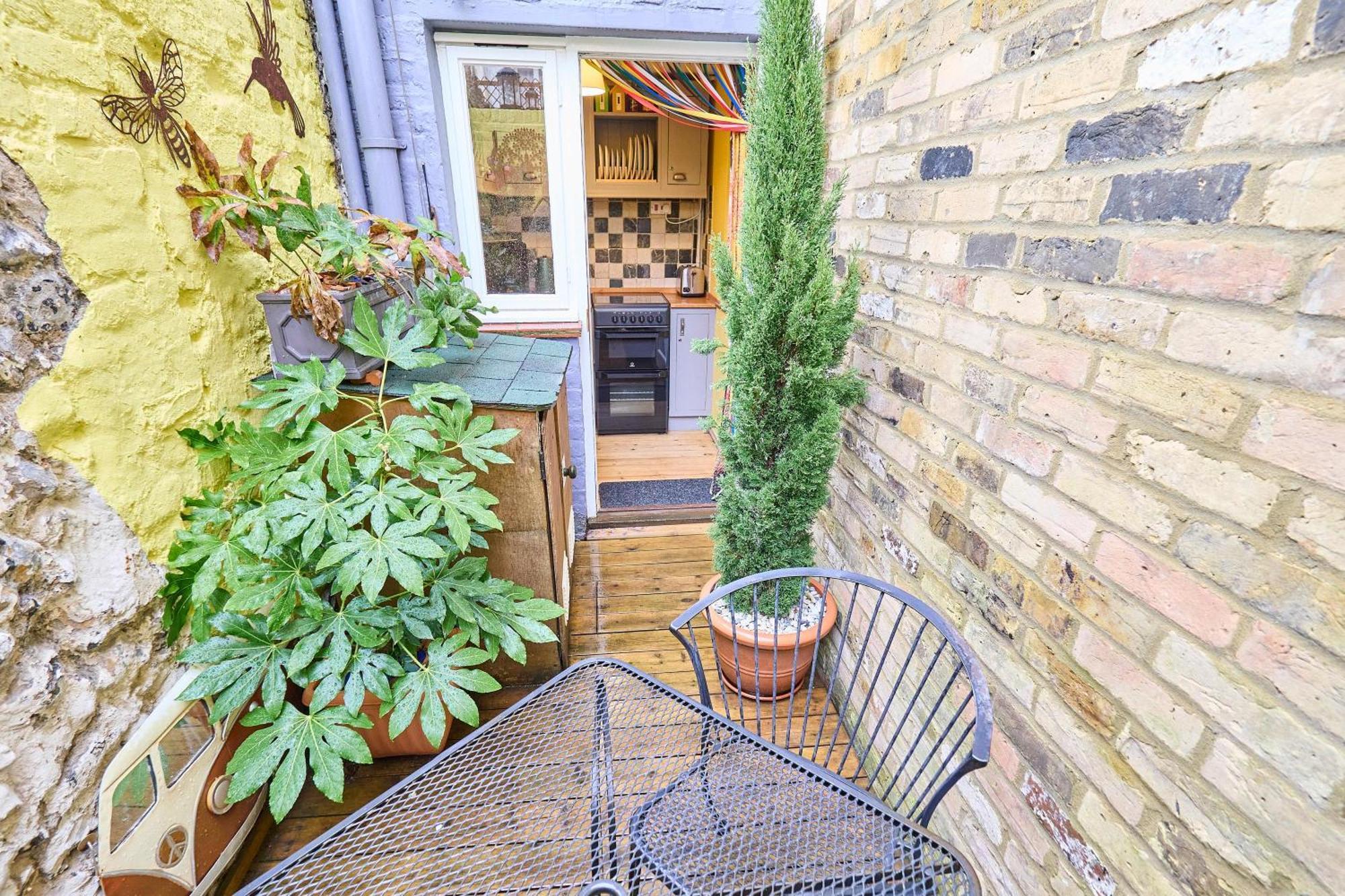 Host & - Ethelbert * Broadstairs